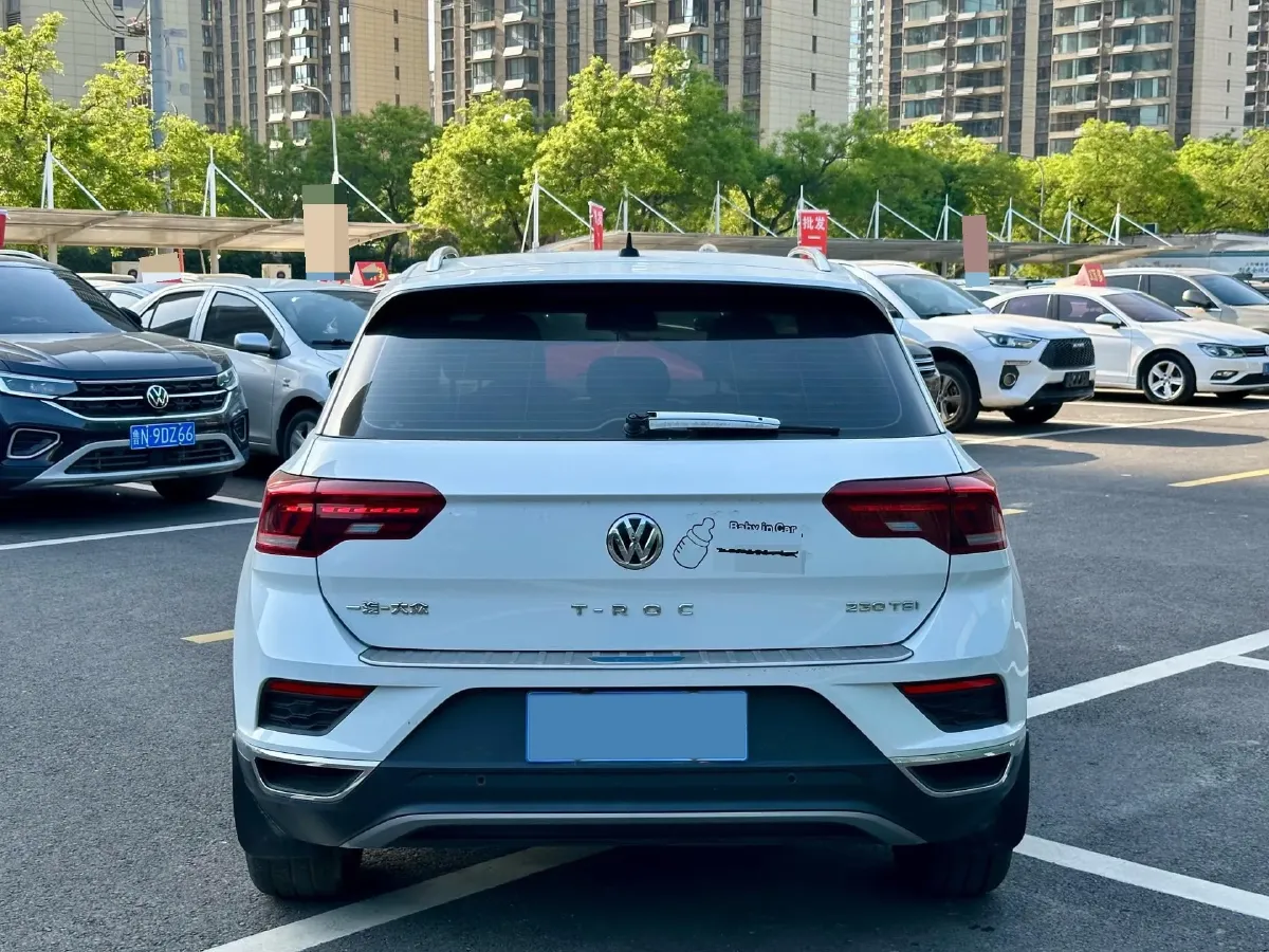 2020 Volkswagen T-Roc 1.4T 131HP L4 7DCT,autocango,china used car exporter,china ev exporter,chinese used car exporter,chinese used ev exporter