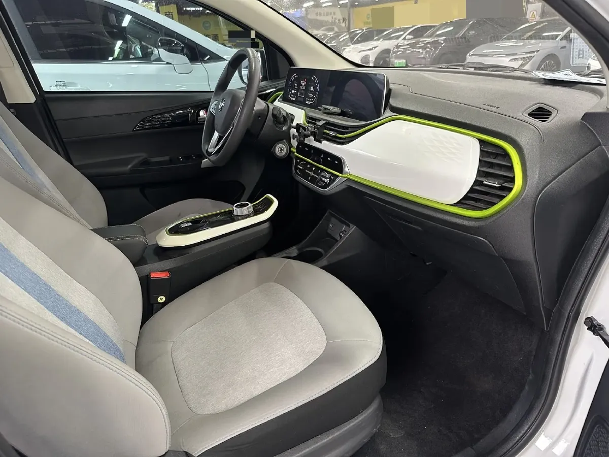 2022 ChangAn BenBen E-Star BEV 31.95KWH,autocango,china used car exporter,china ev exporter,chinese used car exporter,chinese used ev exporter