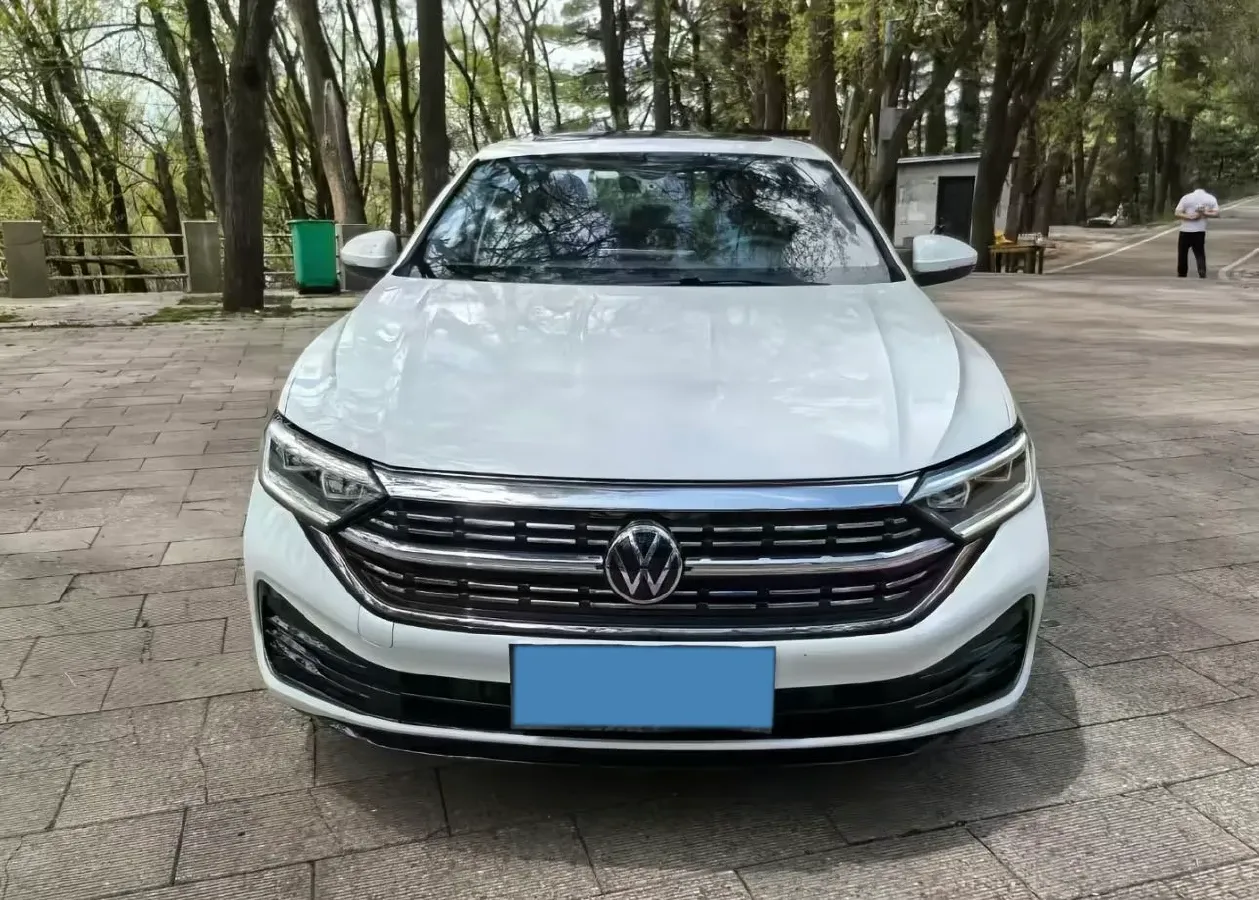 2024 Volkswagen Sagitar 1.5T 160HP L4 7DCT,autocango,china used car exporter,china ev exporter,chinese used car exporter,chinese used ev exporter