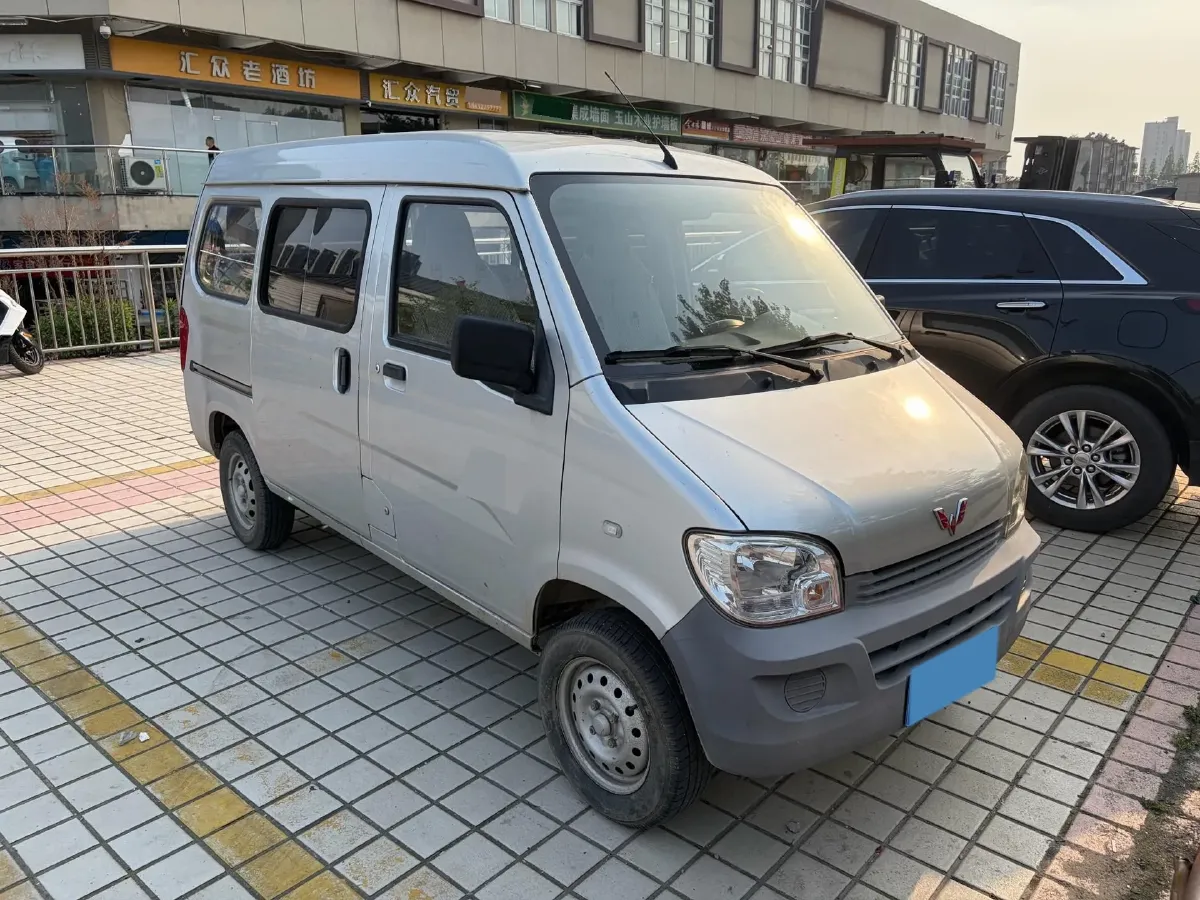 2019 WuLing ZhiGuang 1.2L 82HP L4 5MT,autocango,china used car exporter,china ev exporter,chinese used car exporter,chinese used ev exporter