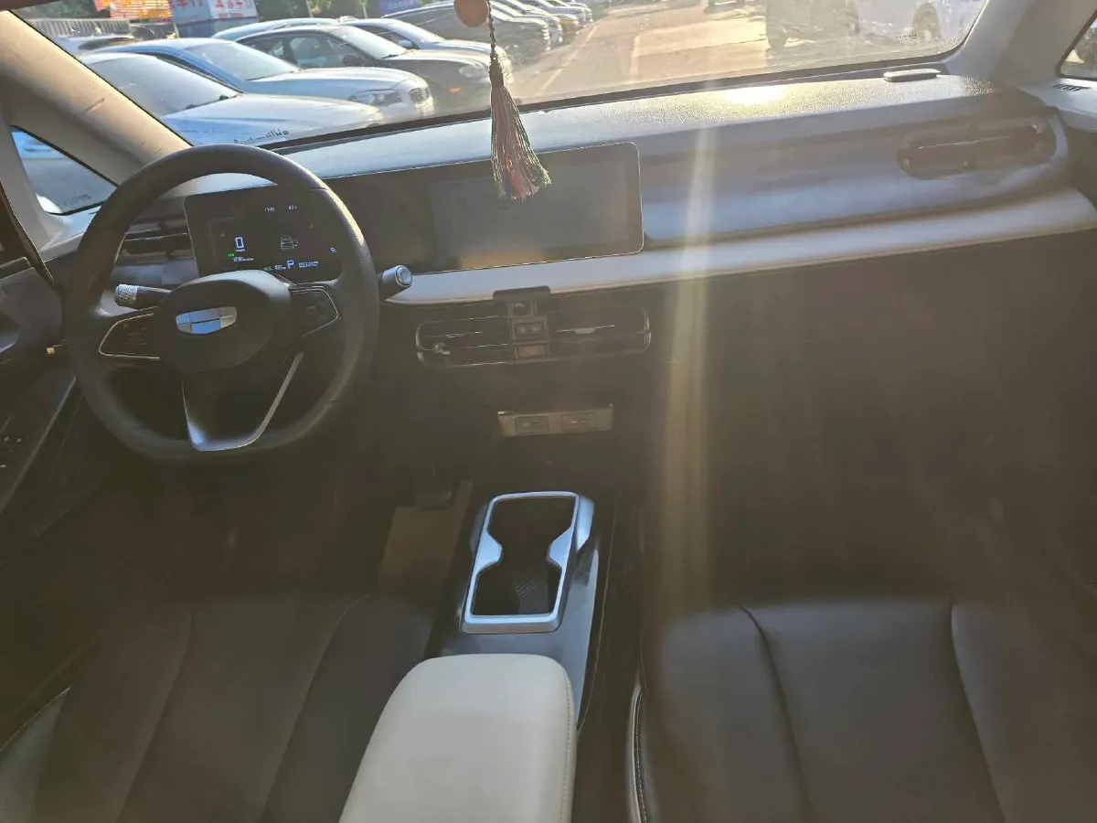 2023 Geometry E BEV 33.5KWH,autocango,china used car exporter,china ev exporter,chinese used car exporter,chinese used ev exporter