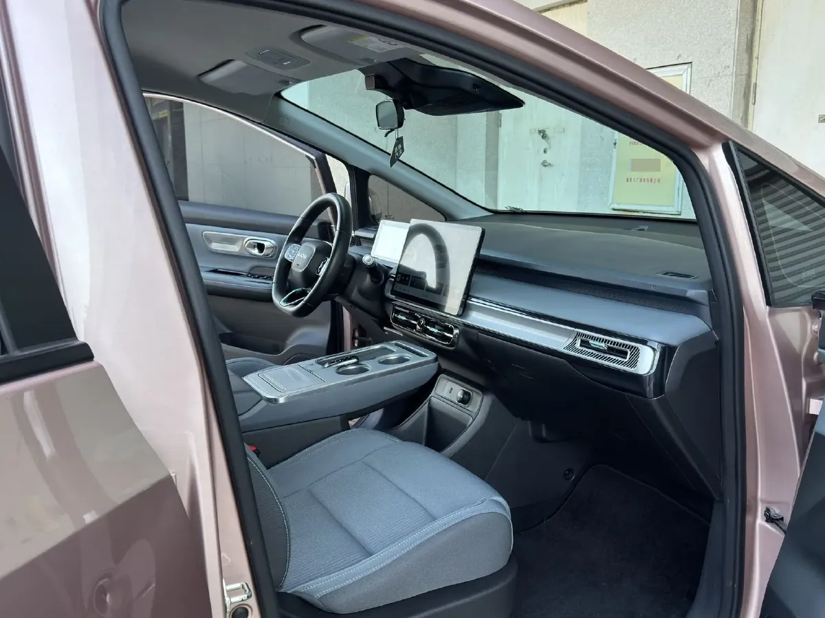 2023 GAC Trumpchi GS4 1.5T 177HP L4 6AT,autocango,china used car exporter,china ev exporter,chinese used car exporter,chinese used ev exporter