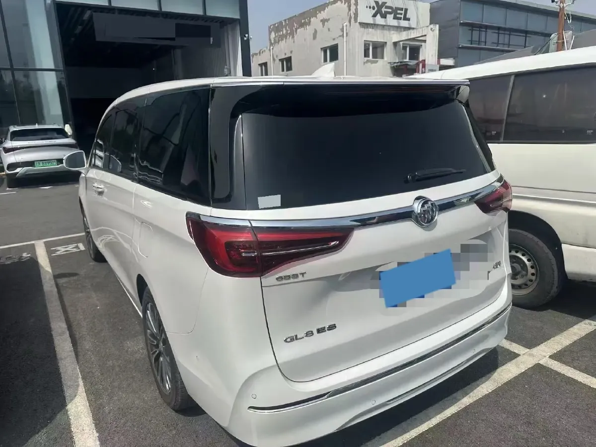 2021 Buick GL8 2.0T 237HP L4 9AT,autocango,china used car exporter,china ev exporter,chinese used car exporter,chinese used ev exporter