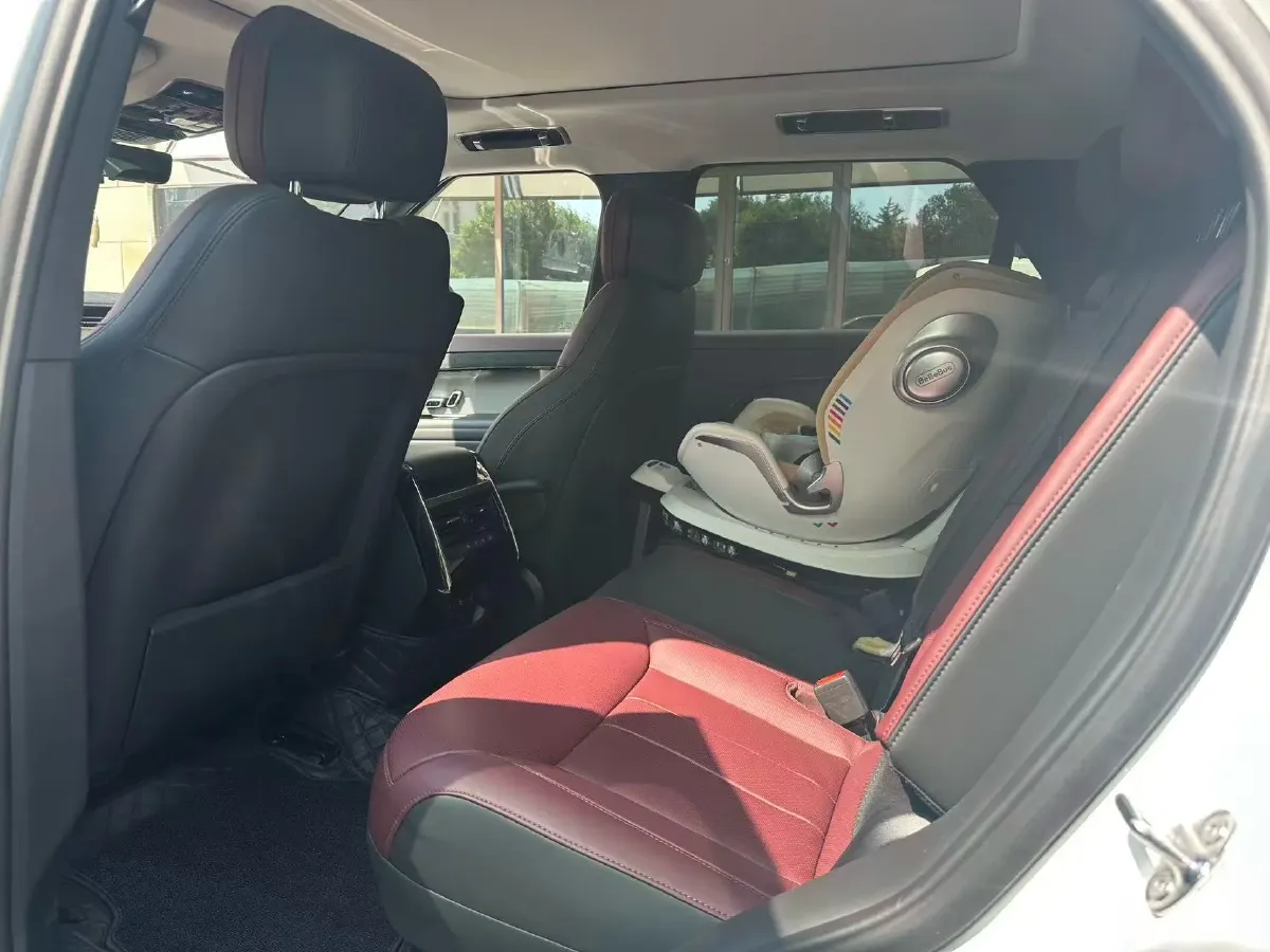 2024 Land Rover Range Rover Sport 3.0T 400HP L6 8AT,autocango,china used car exporter,china ev exporter,chinese used car exporter,chinese used ev exporter