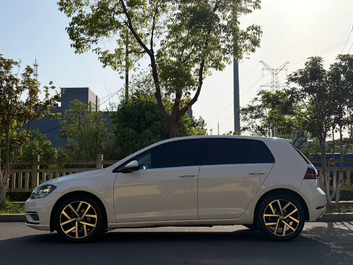 2020 Volkswagen Golf 1.4T 150HP L4 7DCT,autocango,china used car exporter,china ev exporter,chinese used car exporter,chinese used ev exporter