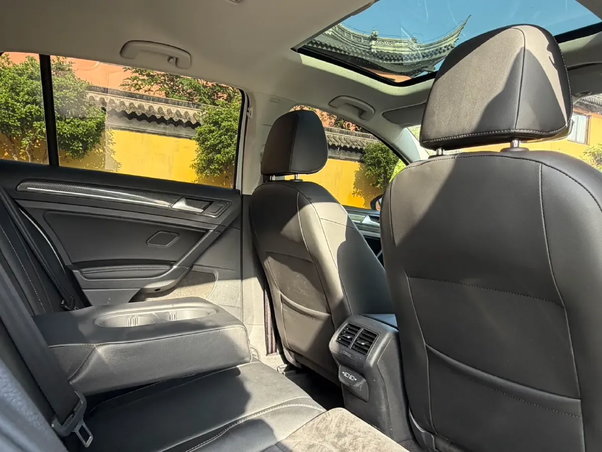 2020 Volkswagen Golf 1.4T 150HP L4 7DCT,autocango,china used car exporter,china ev exporter,chinese used car exporter,chinese used ev exporter