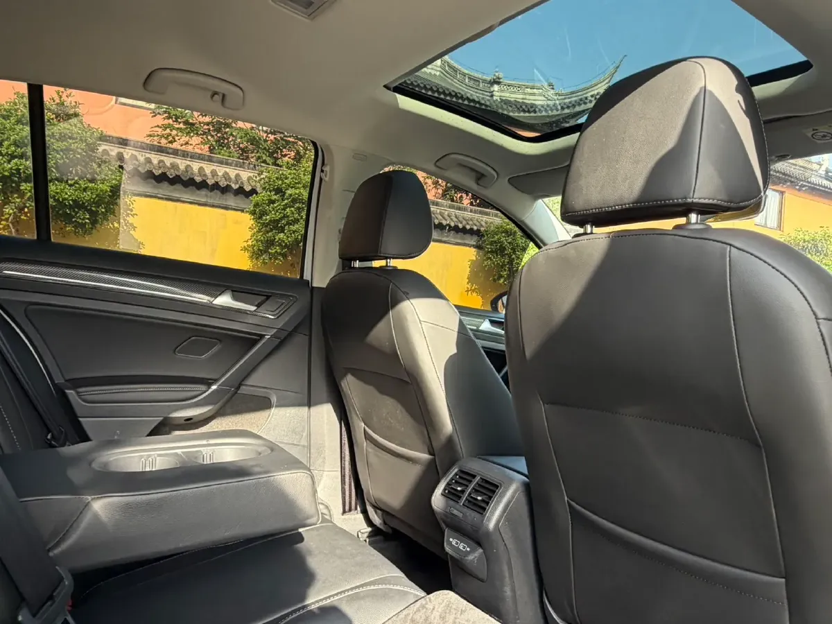 2020 Volkswagen Golf 1.4T 150HP L4 7DCT,autocango,china used car exporter,china ev exporter,chinese used car exporter,chinese used ev exporter