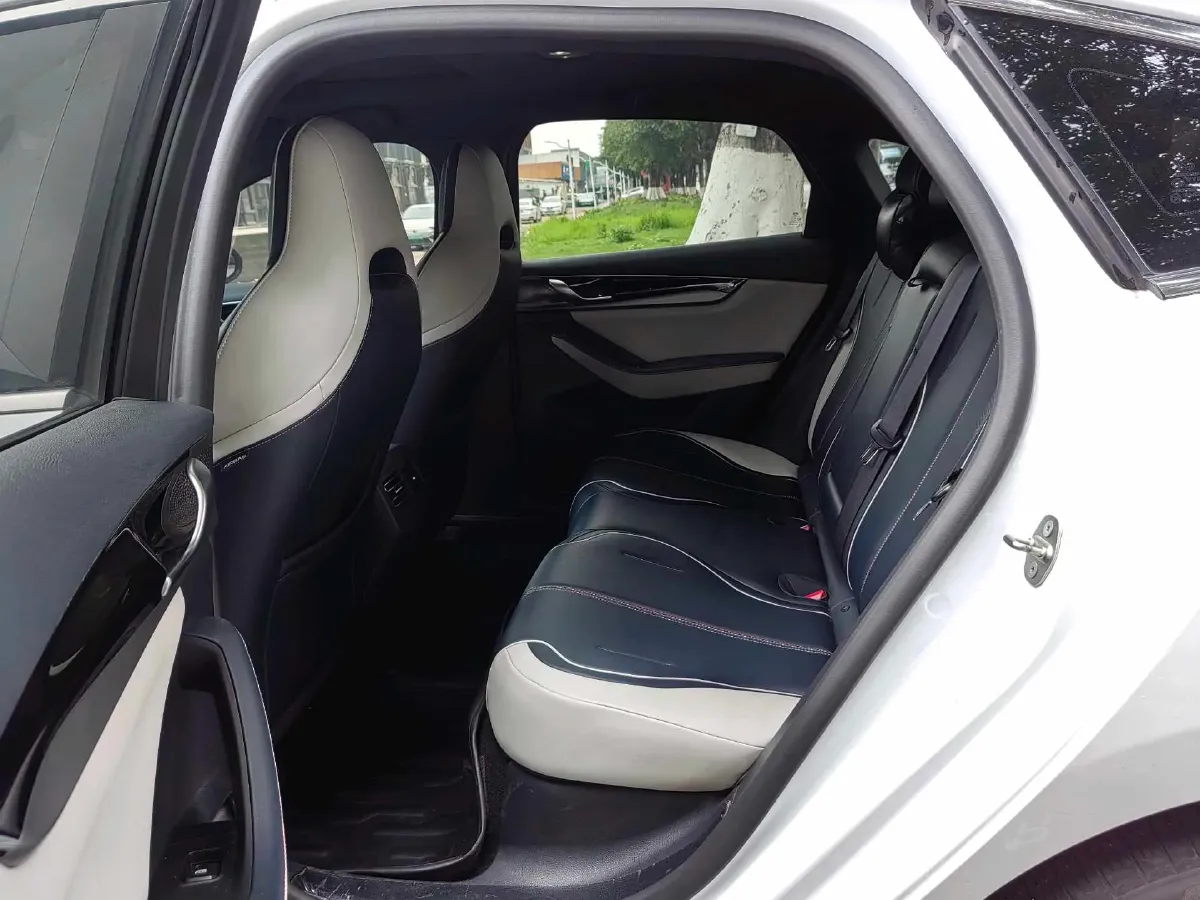 2021 Haval F7 1.5T 169HP L4 7DCT,autocango,china used car exporter,china ev exporter,chinese used car exporter,chinese used ev exporter