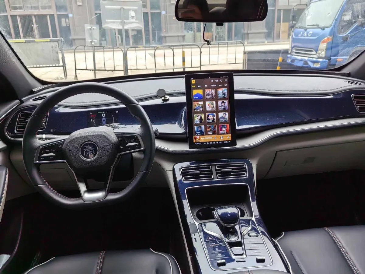 2021 Haval F7 1.5T 169HP L4 7DCT,autocango,china used car exporter,china ev exporter,chinese used car exporter,chinese used ev exporter