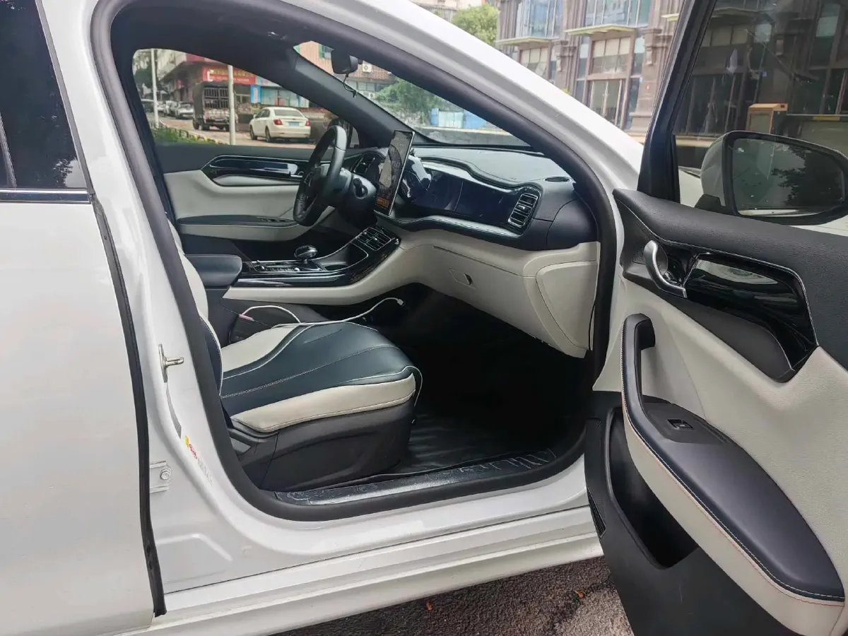 2021 Haval F7 1.5T 169HP L4 7DCT,autocango,china used car exporter,china ev exporter,chinese used car exporter,chinese used ev exporter