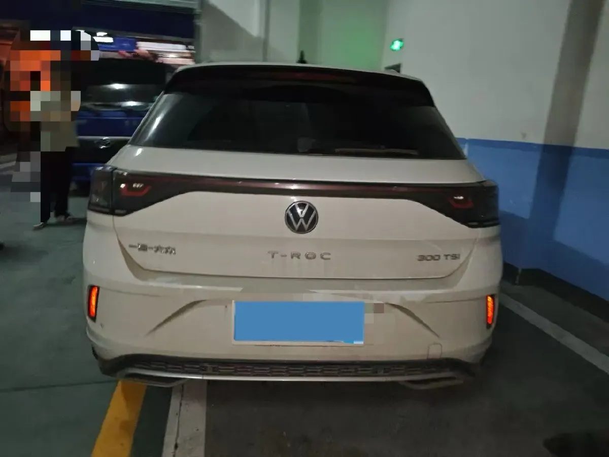 2023 Volkswagen T-Roc 1.5T 160HP L4 7DCT,autocango,china used car exporter,china ev exporter,chinese used car exporter,chinese used ev exporter