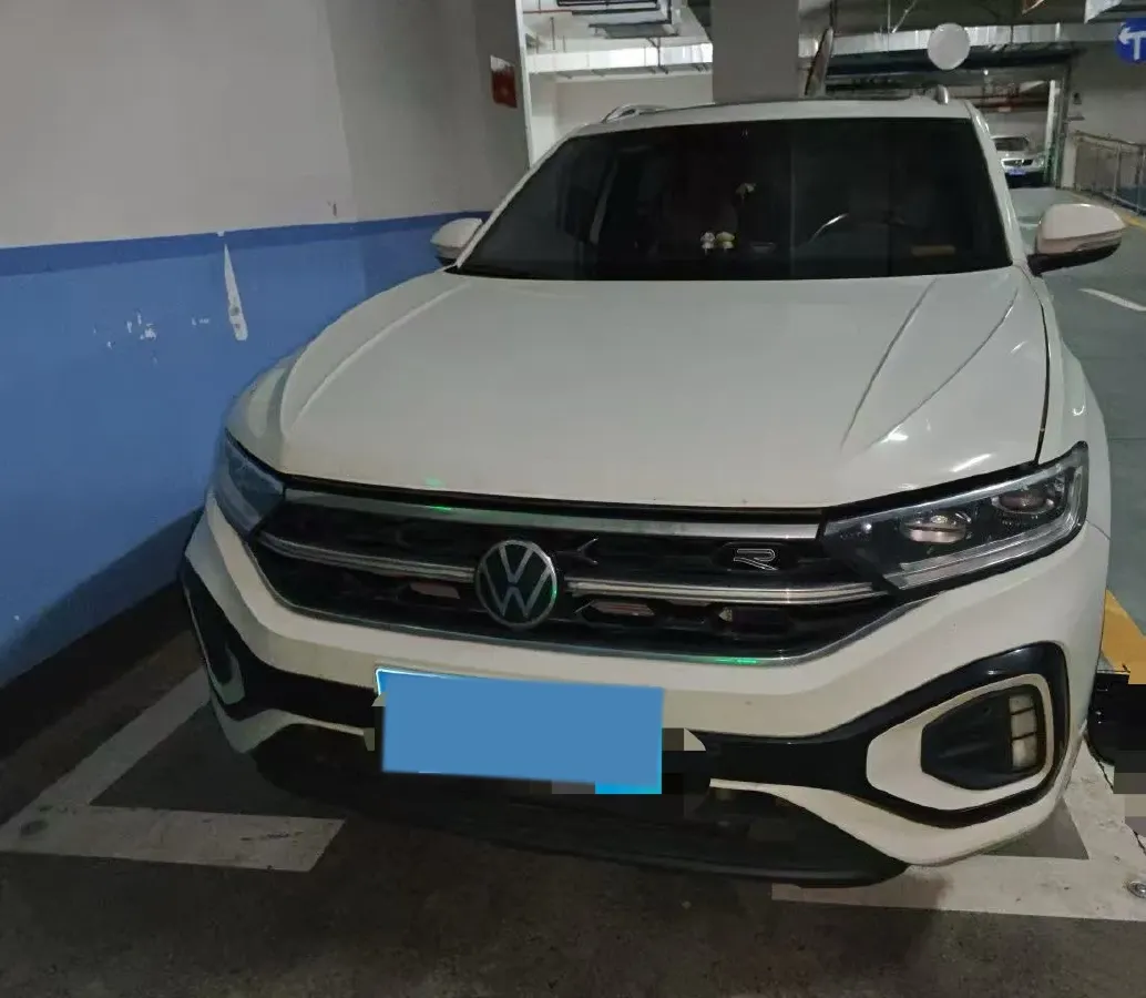 2023 Volkswagen T-Roc 1.5T 160HP L4 7DCT,autocango,china used car exporter,china ev exporter,chinese used car exporter,chinese used ev exporter