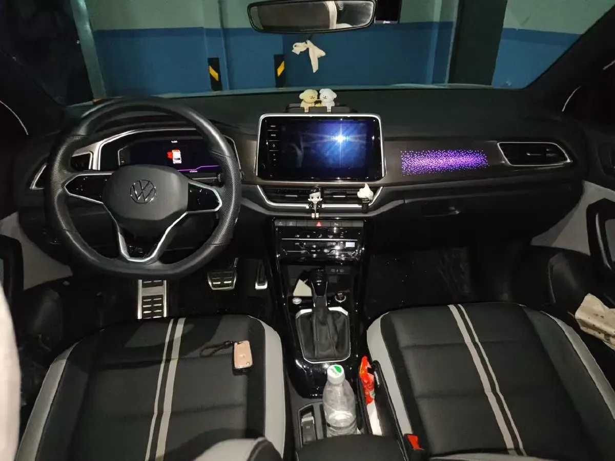 2023 Volkswagen T-Roc 1.5T 160HP L4 7DCT,autocango,china used car exporter,china ev exporter,chinese used car exporter,chinese used ev exporter