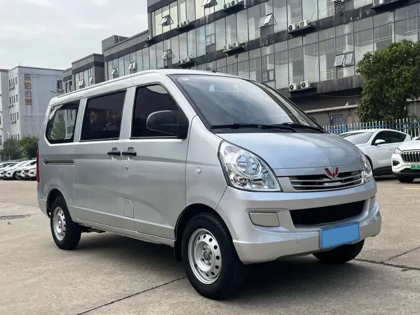 2020 WuLing RongGuang 1.2L 76HP L4 5MT,autocango,china used car exporter,china ev exporter,chinese used car exporter,chinese used ev exporter