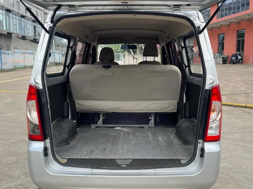 2020 WuLing RongGuang 1.2L 76HP L4 5MT,autocango,china used car exporter,china ev exporter,chinese used car exporter,chinese used ev exporter