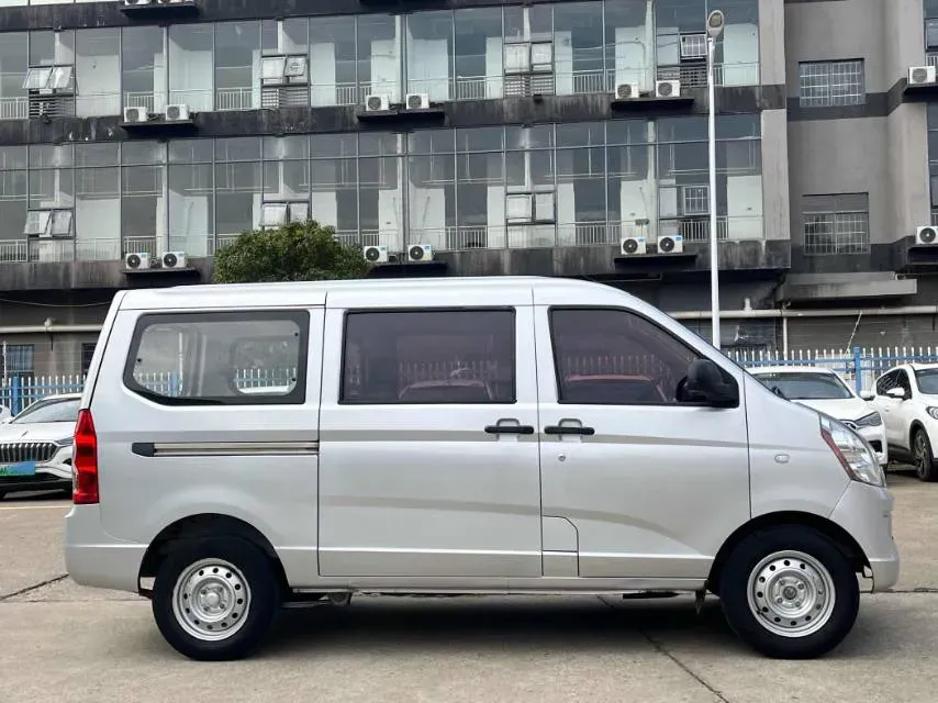 2020 WuLing RongGuang 1.2L 76HP L4 5MT,autocango,china used car exporter,china ev exporter,chinese used car exporter,chinese used ev exporter