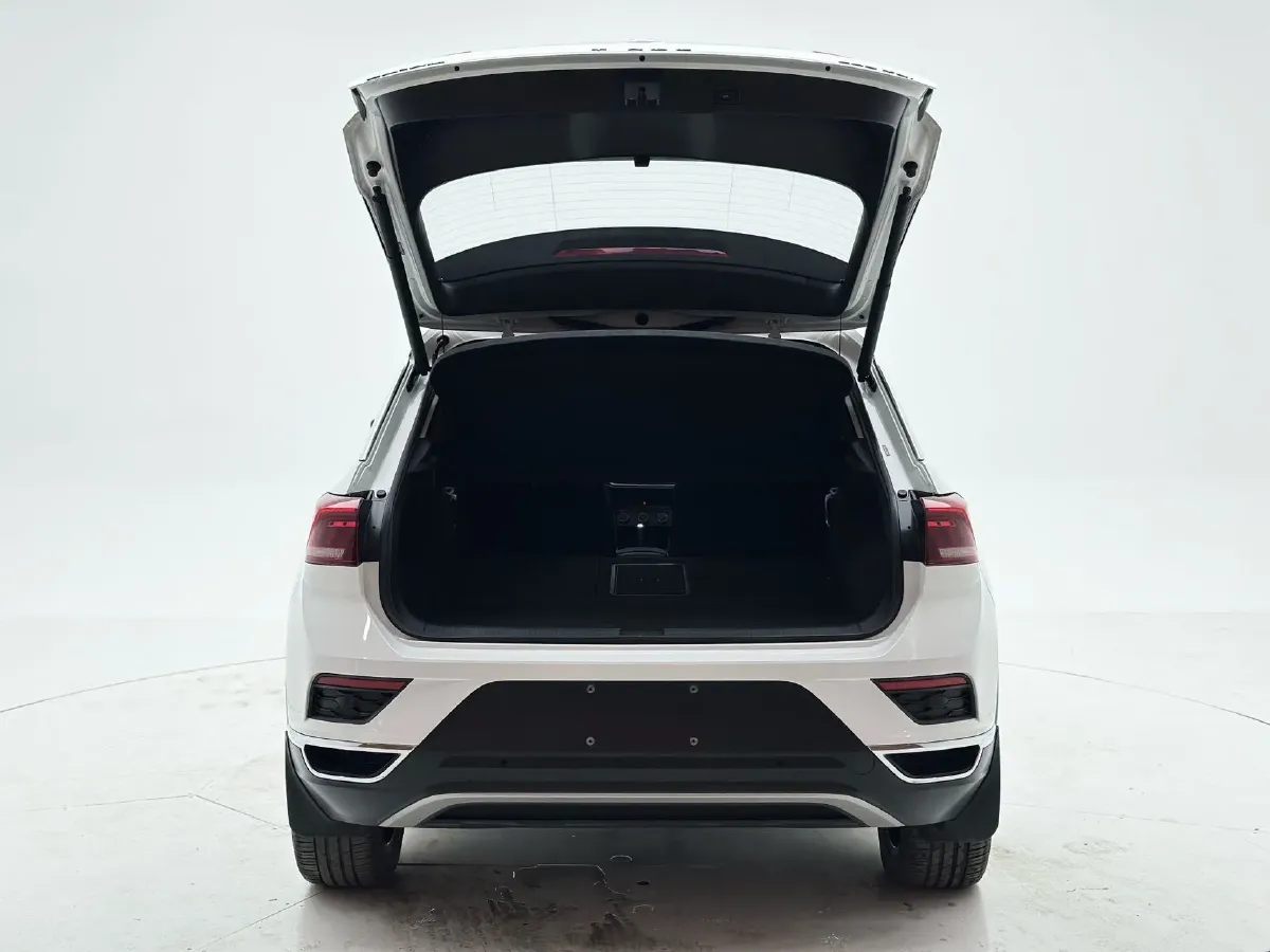 2022 Volkswagen T-Roc 1.4T 150HP L4 7DCT,autocango,china used car exporter,china ev exporter,chinese used car exporter,chinese used ev exporter