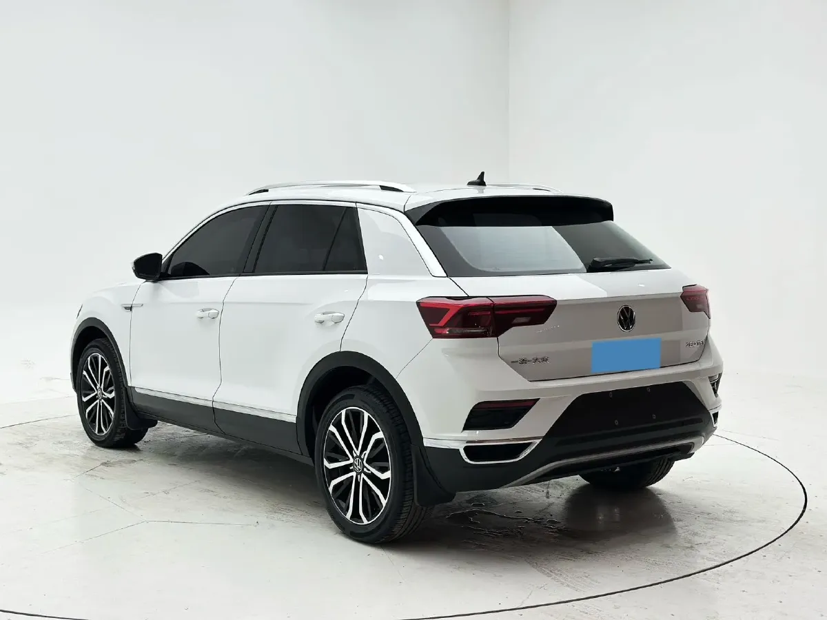 2022 Volkswagen T-Roc 1.4T 150HP L4 7DCT,autocango,china used car exporter,china ev exporter,chinese used car exporter,chinese used ev exporter