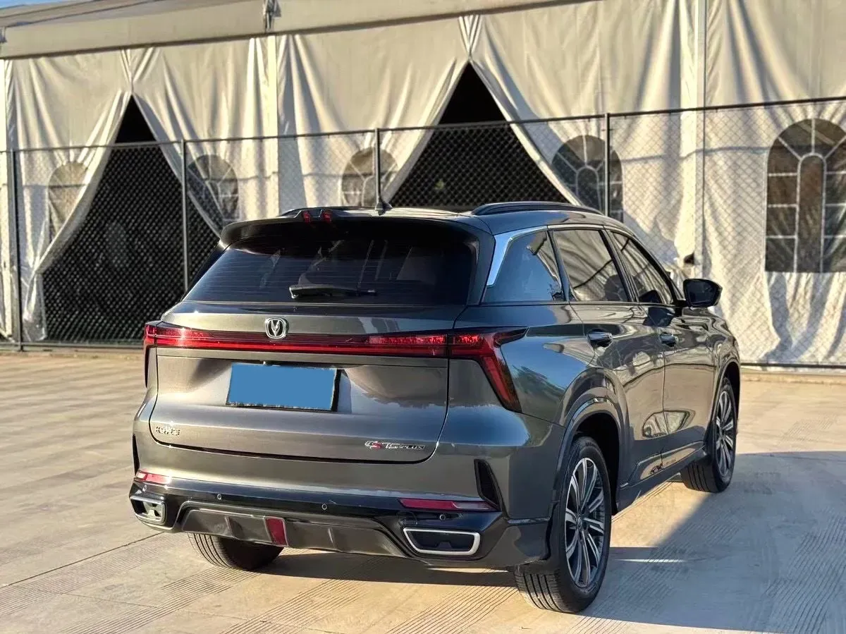 2022 ChangAn CS75 Plus 1.5T 188HP L4 8AT,autocango,china used car exporter,china ev exporter,chinese used car exporter,chinese used ev exporter