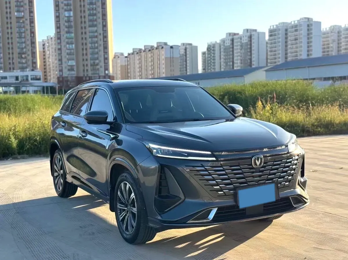2022 ChangAn CS75 Plus 1.5T 188HP L4 8AT,autocango,china used car exporter,china ev exporter,chinese used car exporter,chinese used ev exporter