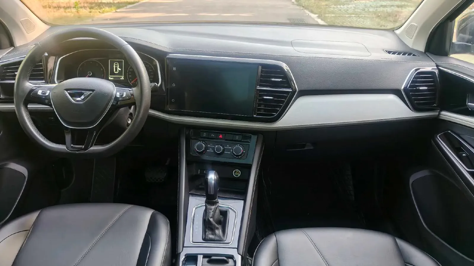 2022 Jetta VS7 1.4T 150HP L4 6AT,autocango,china used car exporter,china ev exporter,chinese used car exporter,chinese used ev exporter