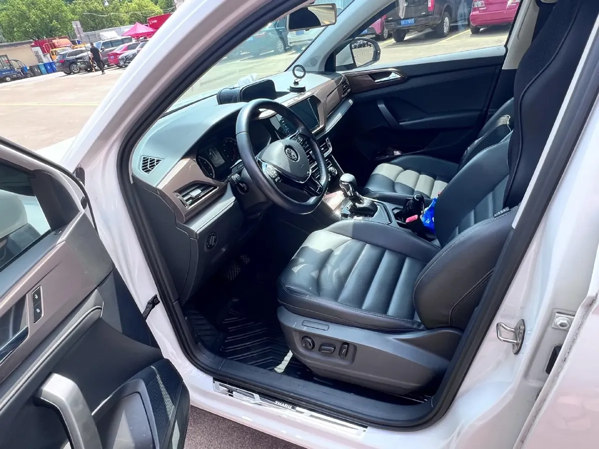 2020 Volkswagen Tharu 2.0T 186HP L4 7DCT,autocango,china used car exporter,china ev exporter,chinese used car exporter,chinese used ev exporter