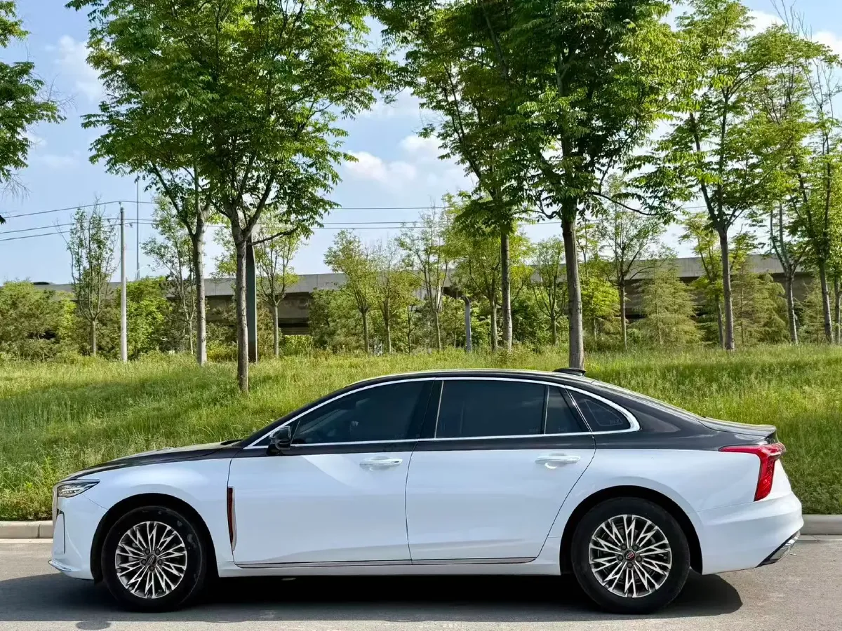 2023 HongQi H5 1.5T 169HP L4 7DCT,autocango,china used car exporter,china ev exporter,chinese used car exporter,chinese used ev exporter