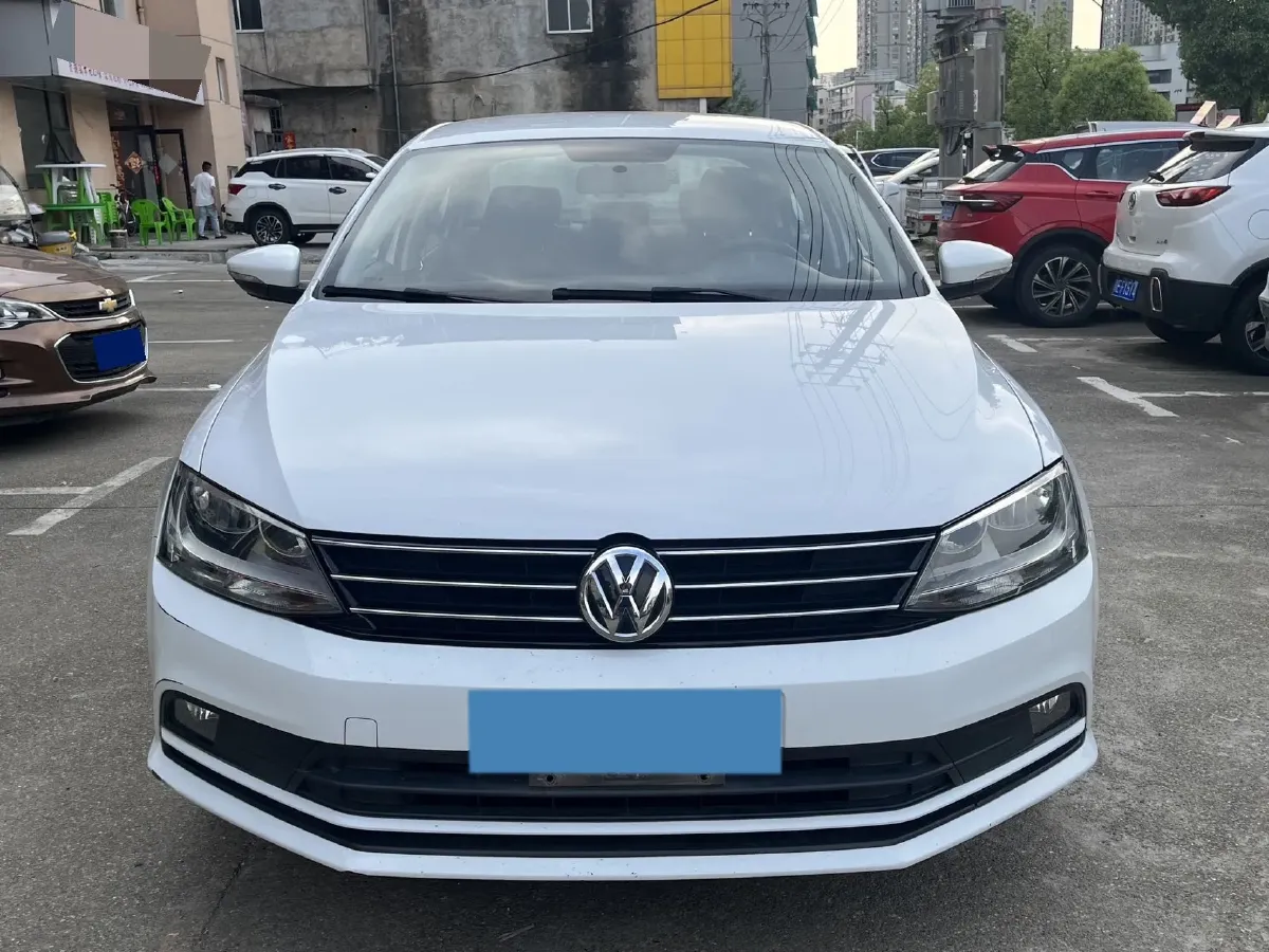 2018 JinBei Grace 2.4L 156HP L4 5MT,autocango,china used car exporter,china ev exporter,chinese used car exporter,chinese used ev exporter
