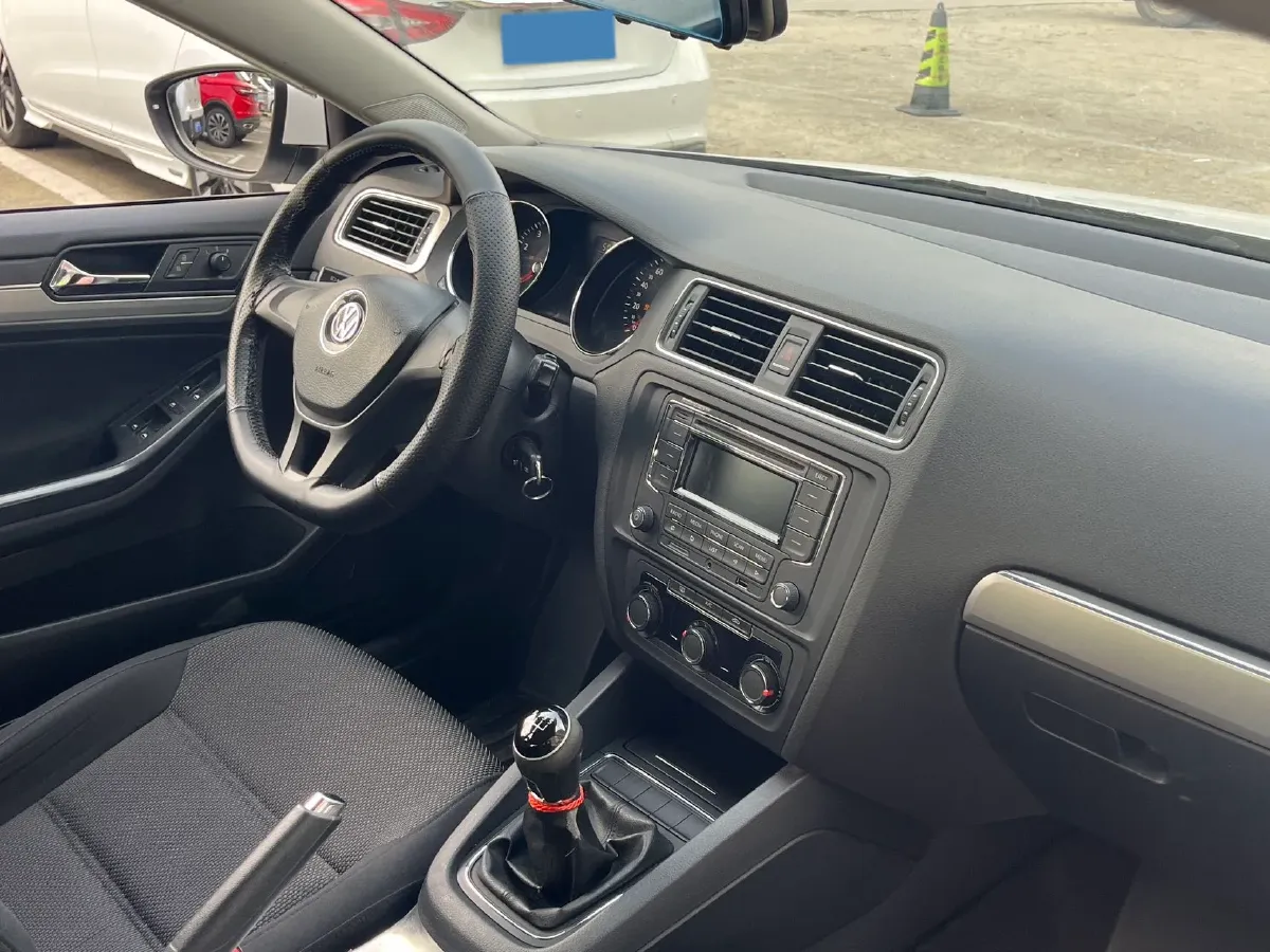 2018 JinBei Grace 2.4L 156HP L4 5MT,autocango,china used car exporter,china ev exporter,chinese used car exporter,chinese used ev exporter