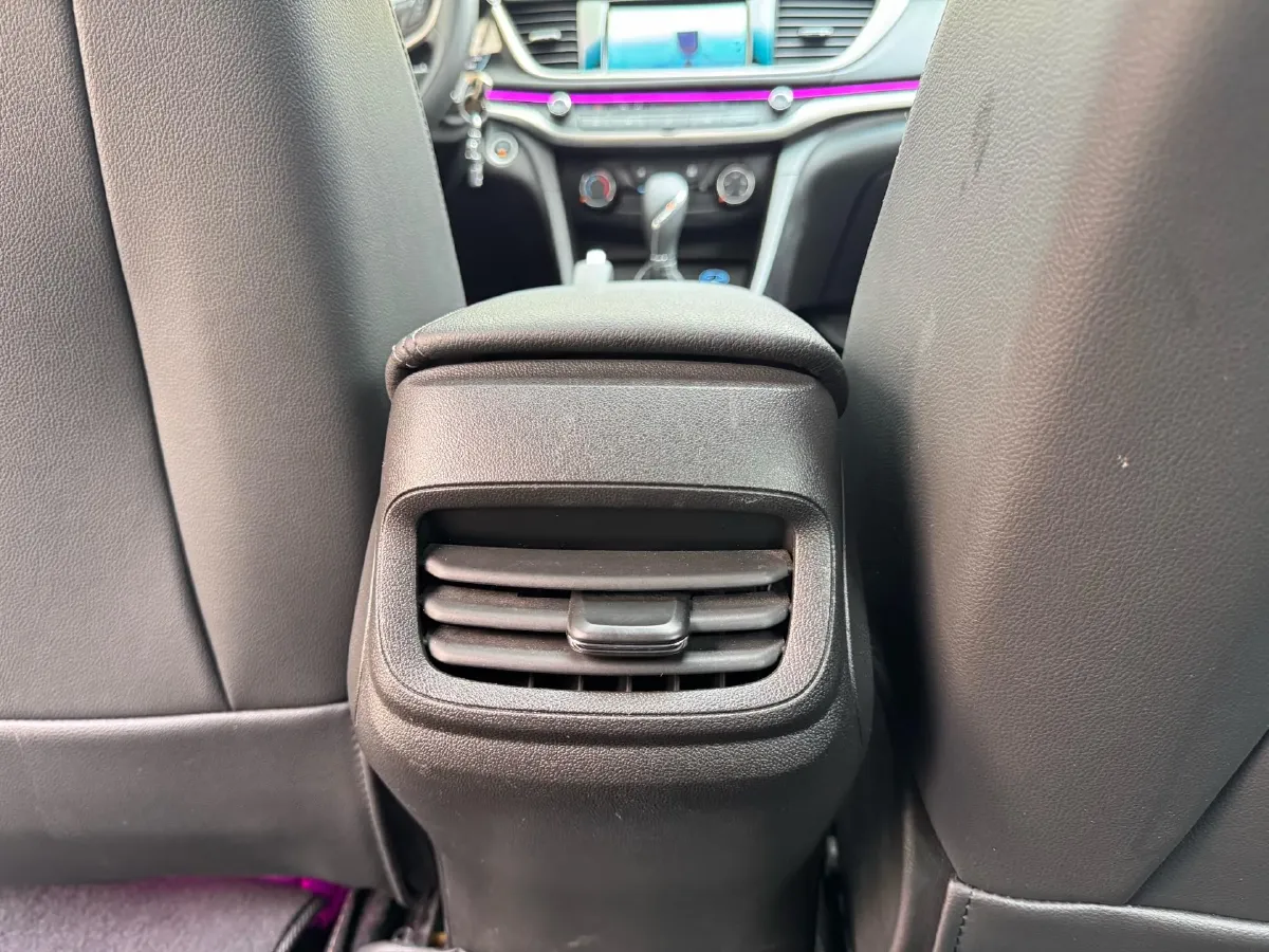 2020 Buick Encore 1.0T 125HP L3 6AT,autocango,china used car exporter,china ev exporter,chinese used car exporter,chinese used ev exporter