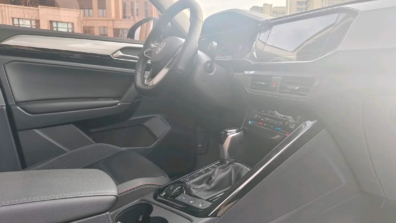 2021 Volkswagen Tayron 2.0T 186HP L4 7DCT,autocango,china used car exporter,china ev exporter,chinese used car exporter,chinese used ev exporter