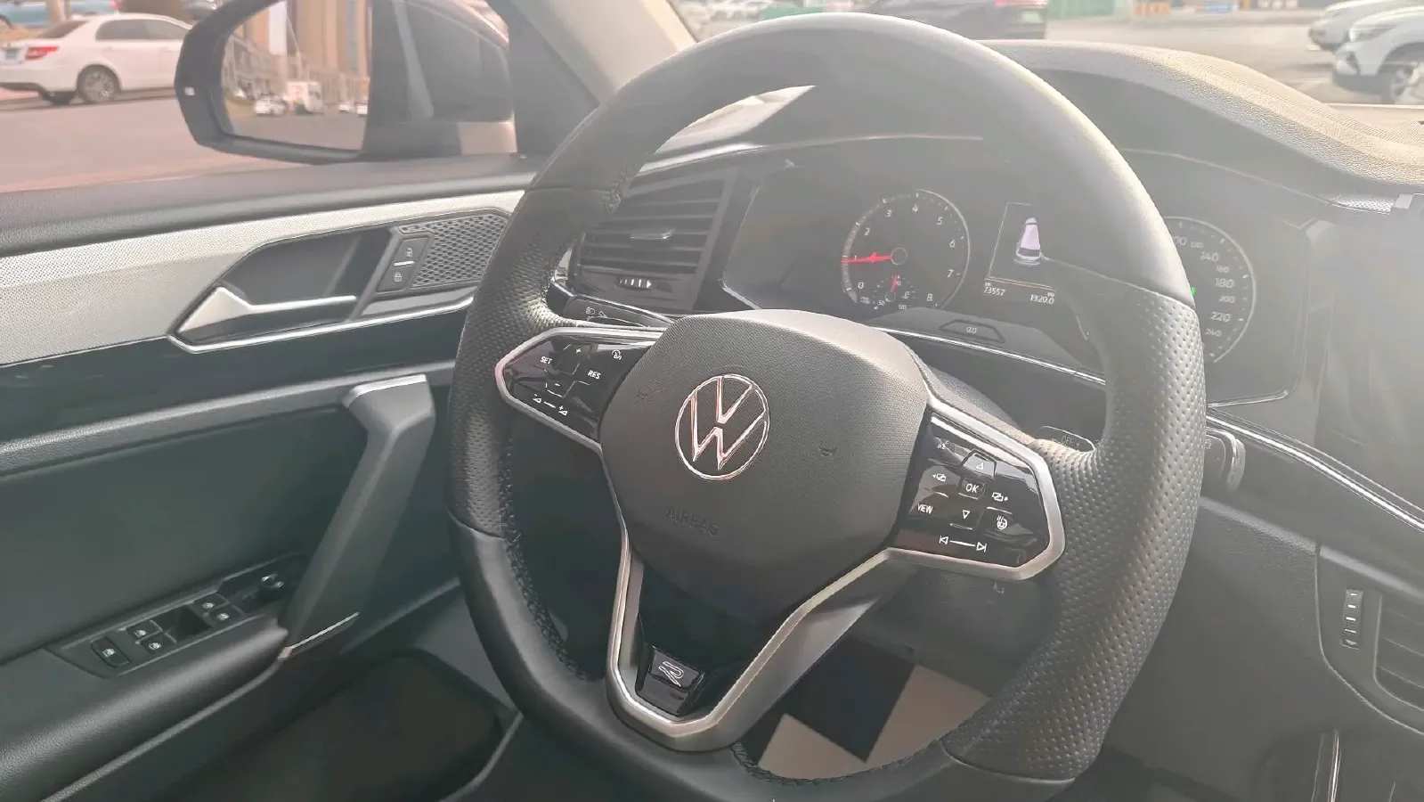 2021 Volkswagen Tayron 2.0T 186HP L4 7DCT,autocango,china used car exporter,china ev exporter,chinese used car exporter,chinese used ev exporter