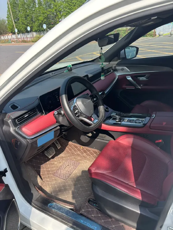 2020 Jetour X90 1.6T 197HP L4 7DCT,autocango,china used car exporter,china ev exporter,chinese used car exporter,chinese used ev exporter