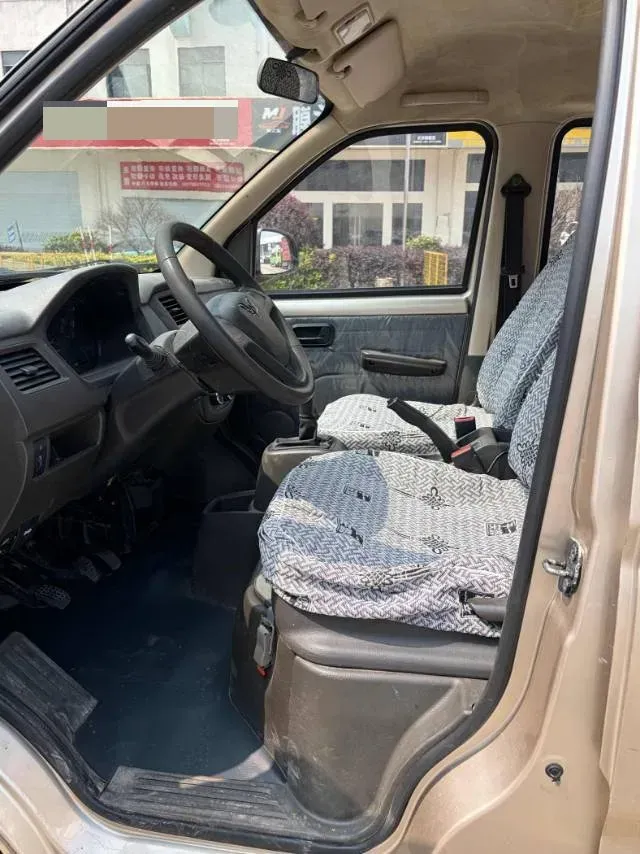 2019 WuLing RongGuang 1.2L 82HP L4 5MT,autocango,china used car exporter,china ev exporter,chinese used car exporter,chinese used ev exporter