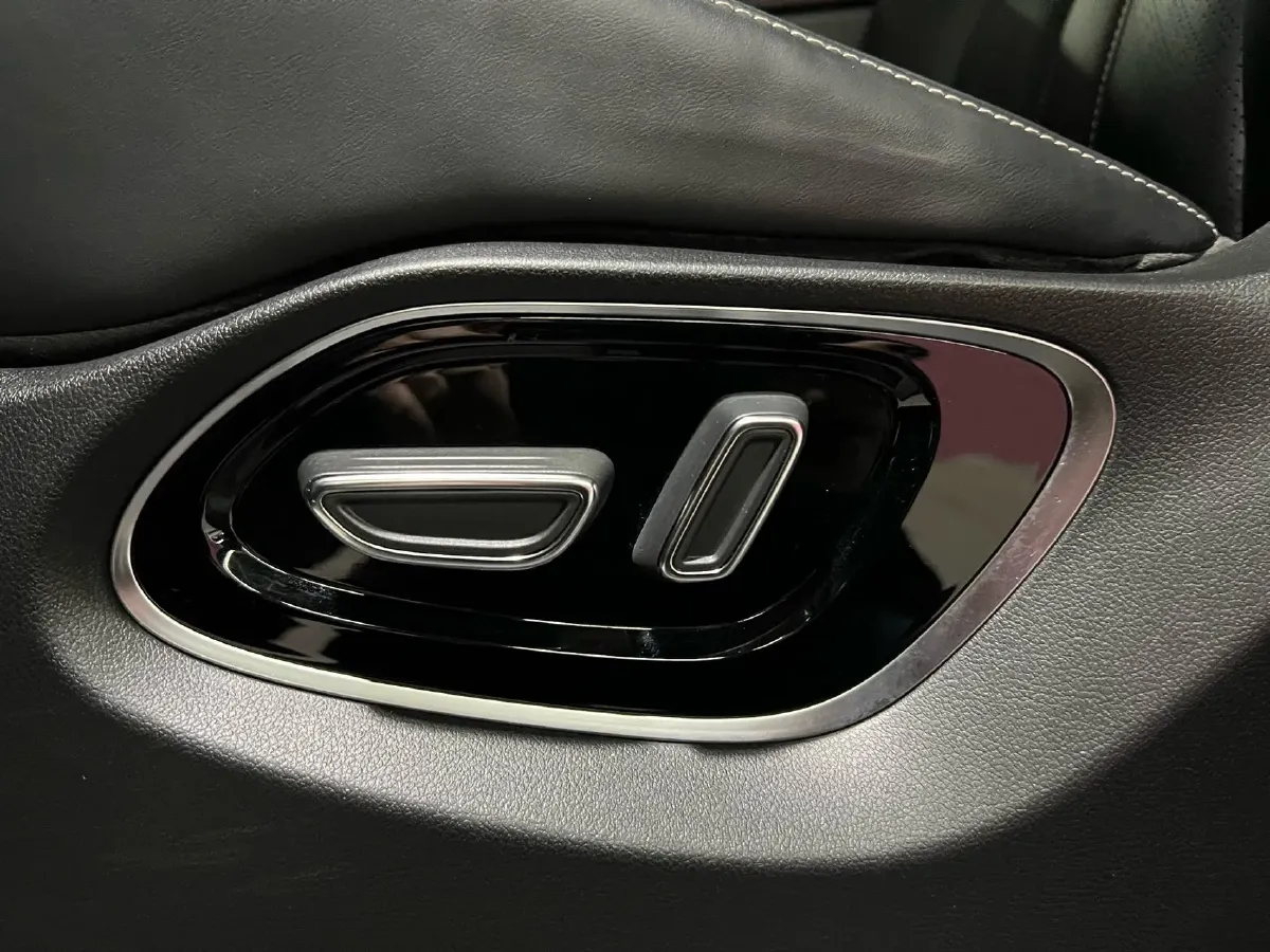 2021 GAC Trumpchi M6 1.5T 169HP L4 6AT,autocango,china used car exporter,china ev exporter,chinese used car exporter,chinese used ev exporter