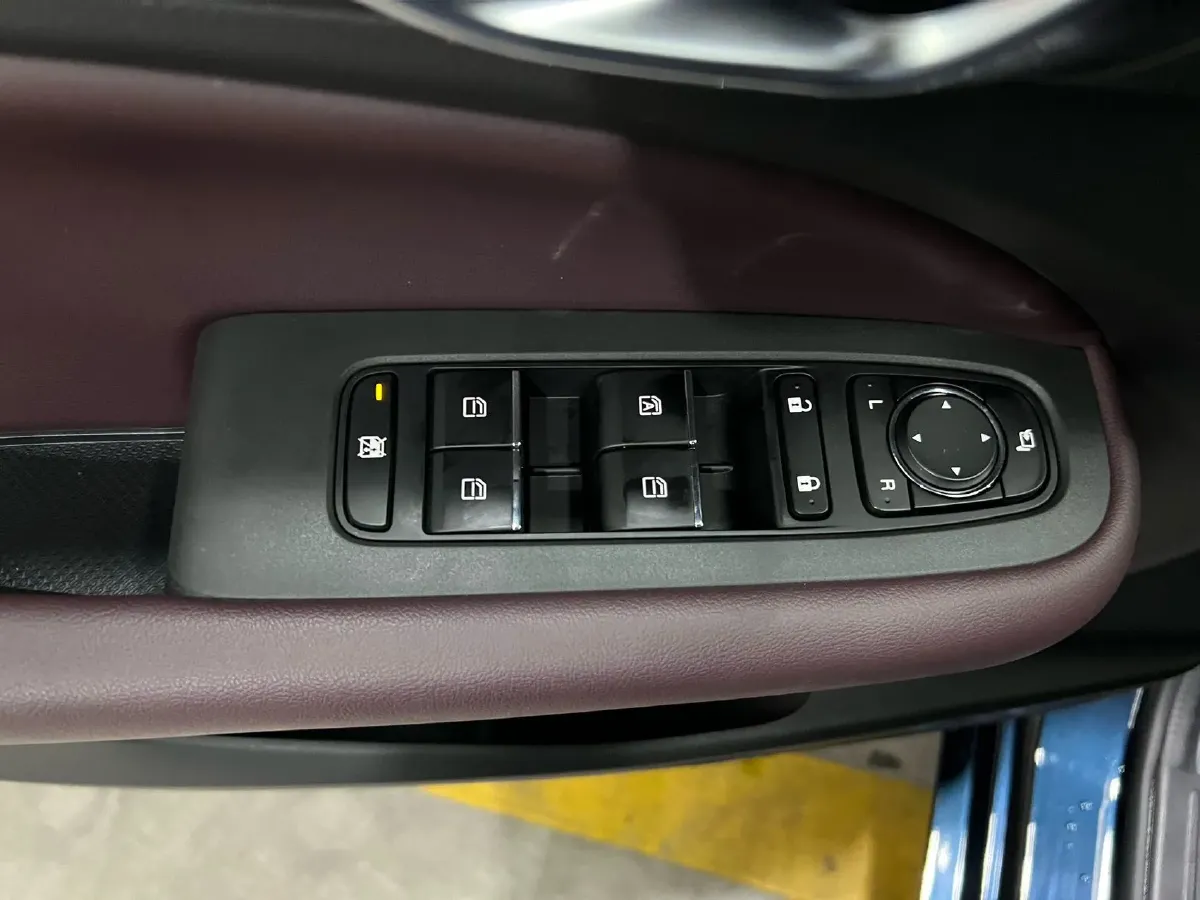 2021 GAC Trumpchi M6 1.5T 169HP L4 6AT,autocango,china used car exporter,china ev exporter,chinese used car exporter,chinese used ev exporter