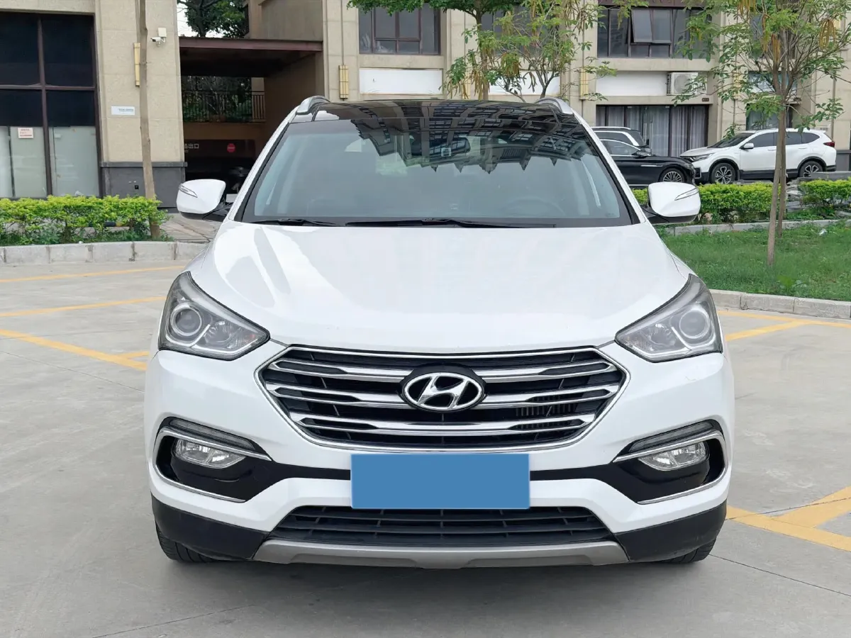 2017 Hyundai Santafe 2.0T 245HP L4 6AT,autocango,china used car exporter,china ev exporter,chinese used car exporter,chinese used ev exporter