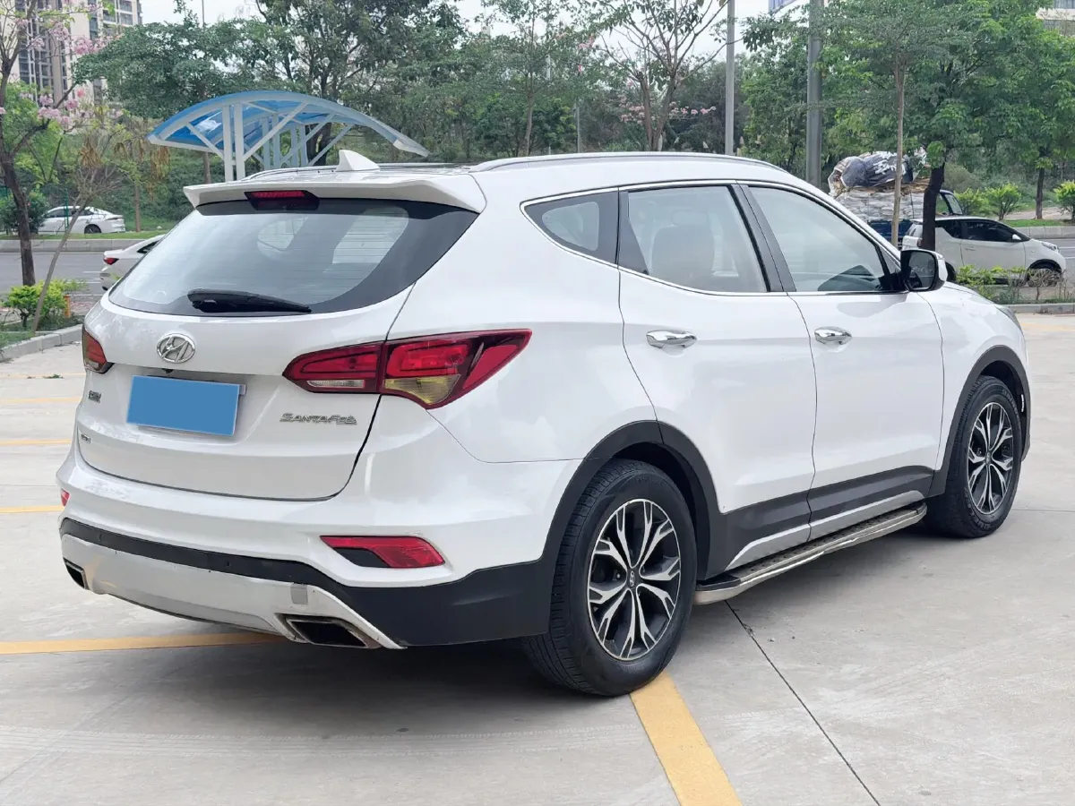 2017 Hyundai Santafe 2.0T 245HP L4 6AT,autocango,china used car exporter,china ev exporter,chinese used car exporter,chinese used ev exporter