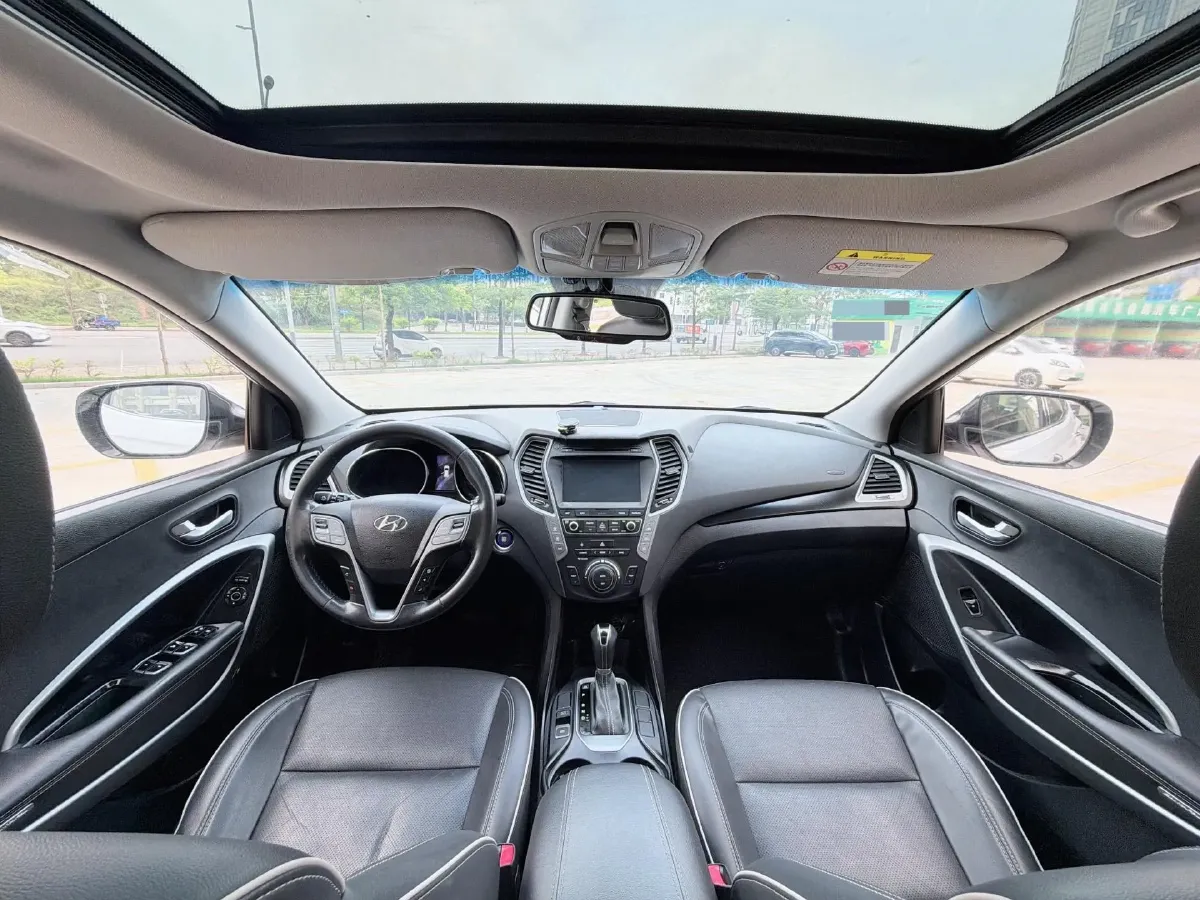 2017 Hyundai Santafe 2.0T 245HP L4 6AT,autocango,china used car exporter,china ev exporter,chinese used car exporter,chinese used ev exporter