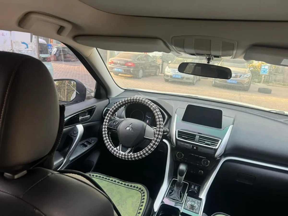 2018 Mitsubishi Eclipse Cross 1.5T 170HP L4 CVT,autocango,china used car exporter,china ev exporter,chinese used car exporter,chinese used ev exporter