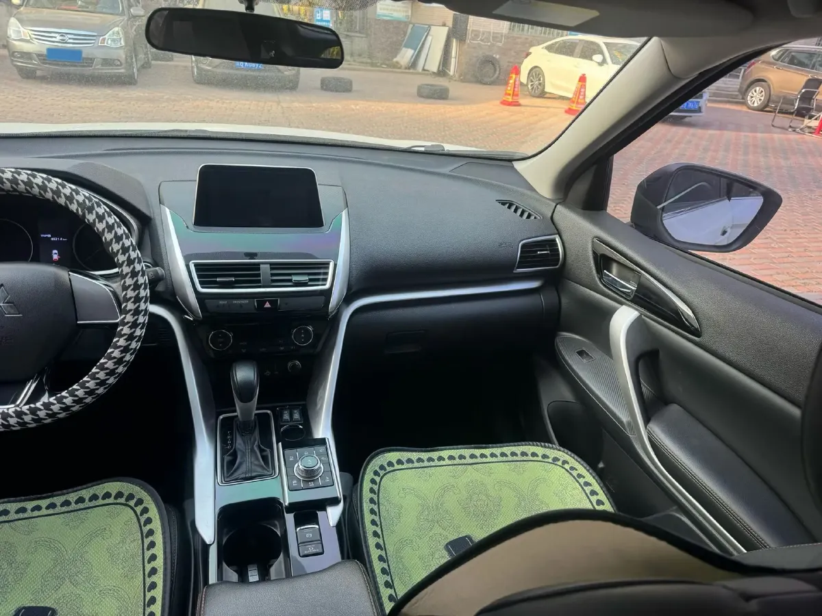 2018 Mitsubishi Eclipse Cross 1.5T 170HP L4 CVT,autocango,china used car exporter,china ev exporter,chinese used car exporter,chinese used ev exporter