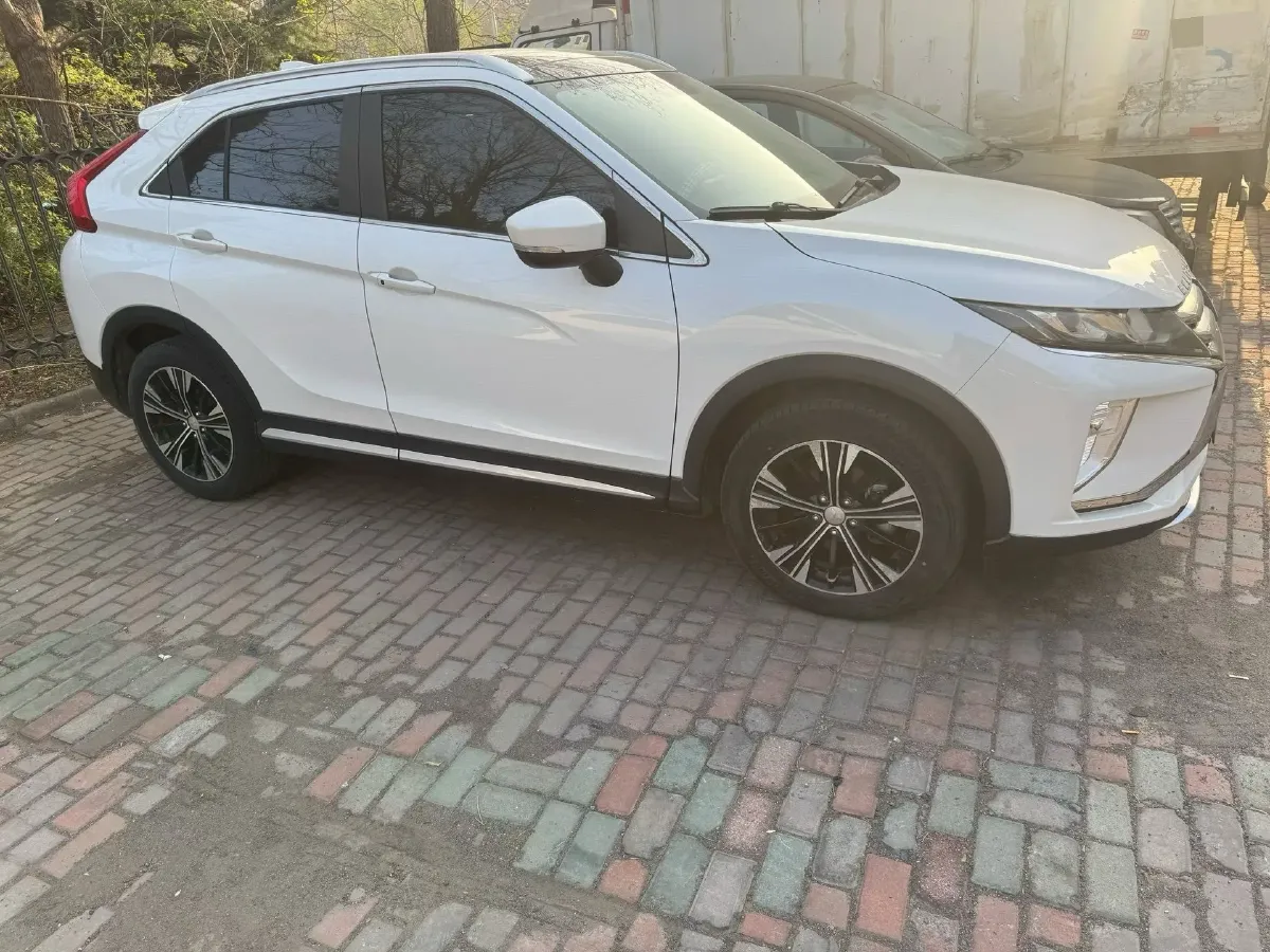 2018 Mitsubishi Eclipse Cross 1.5T 170HP L4 CVT,autocango,china used car exporter,china ev exporter,chinese used car exporter,chinese used ev exporter