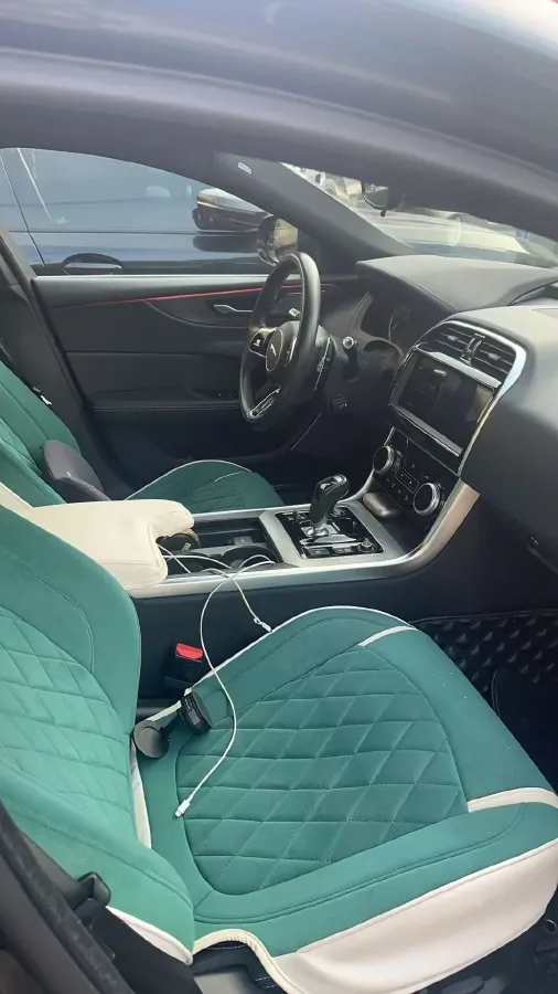 2021 Jaguar XEL 2.0T 200HP L4 8AT,autocango,china used car exporter,china ev exporter,chinese used car exporter,chinese used ev exporter