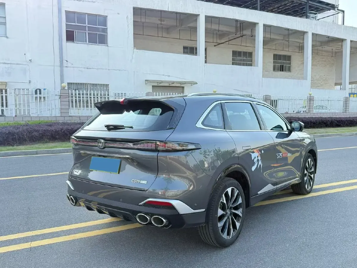 2025 ChangAn CS75 Plus 2.0T 233HP L4 8AT,autocango,china used car exporter,china ev exporter,chinese used car exporter,chinese used ev exporter