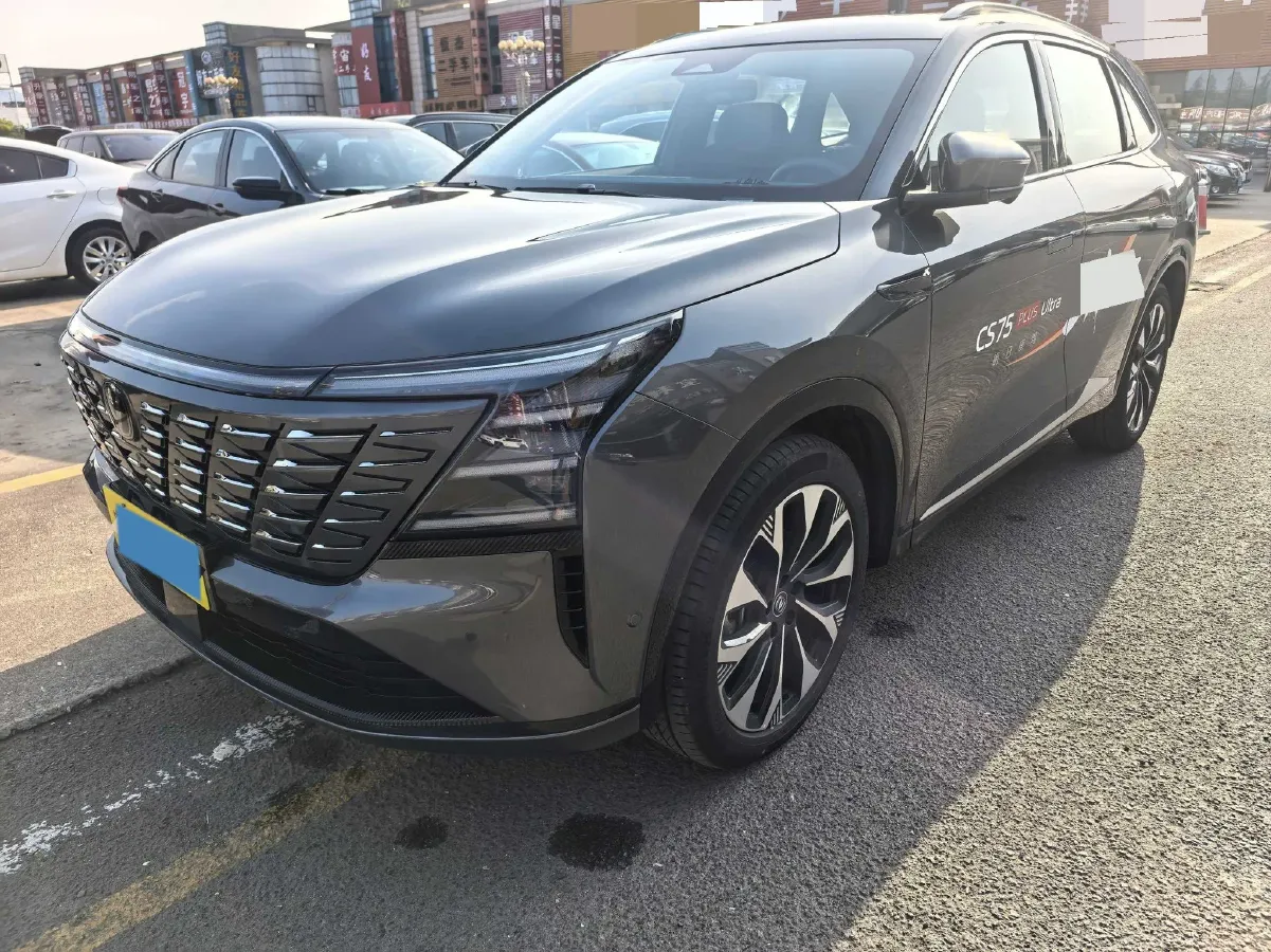 2025 ChangAn CS75 Plus 2.0T 233HP L4 8AT,autocango,china used car exporter,china ev exporter,chinese used car exporter,chinese used ev exporter