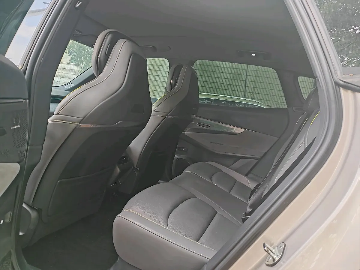 2023 LYNK&CO 08 EM-P 1.5T 163HP L4 3DHT PHEV 21.2KWH,autocango,china used car exporter,china ev exporter,chinese used car exporter,chinese used ev exporter