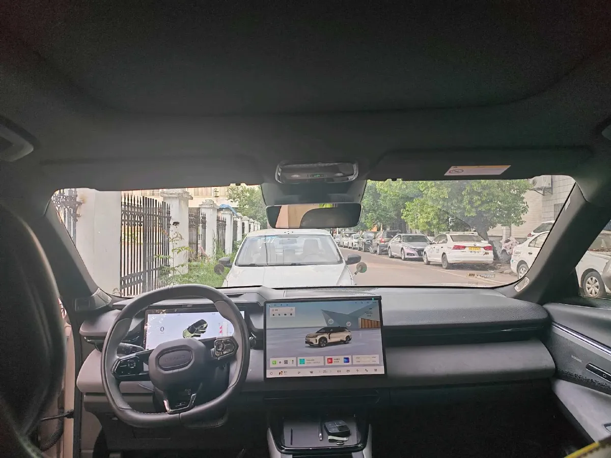 2023 LYNK&CO 08 EM-P 1.5T 163HP L4 3DHT PHEV 21.2KWH,autocango,china used car exporter,china ev exporter,chinese used car exporter,chinese used ev exporter