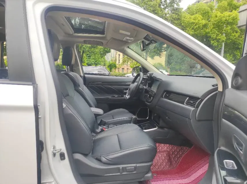 2019 Mitsubishi Outlander 2.0L 166HP L4 CVT,autocango,china used car exporter,china ev exporter,chinese used car exporter,chinese used ev exporter