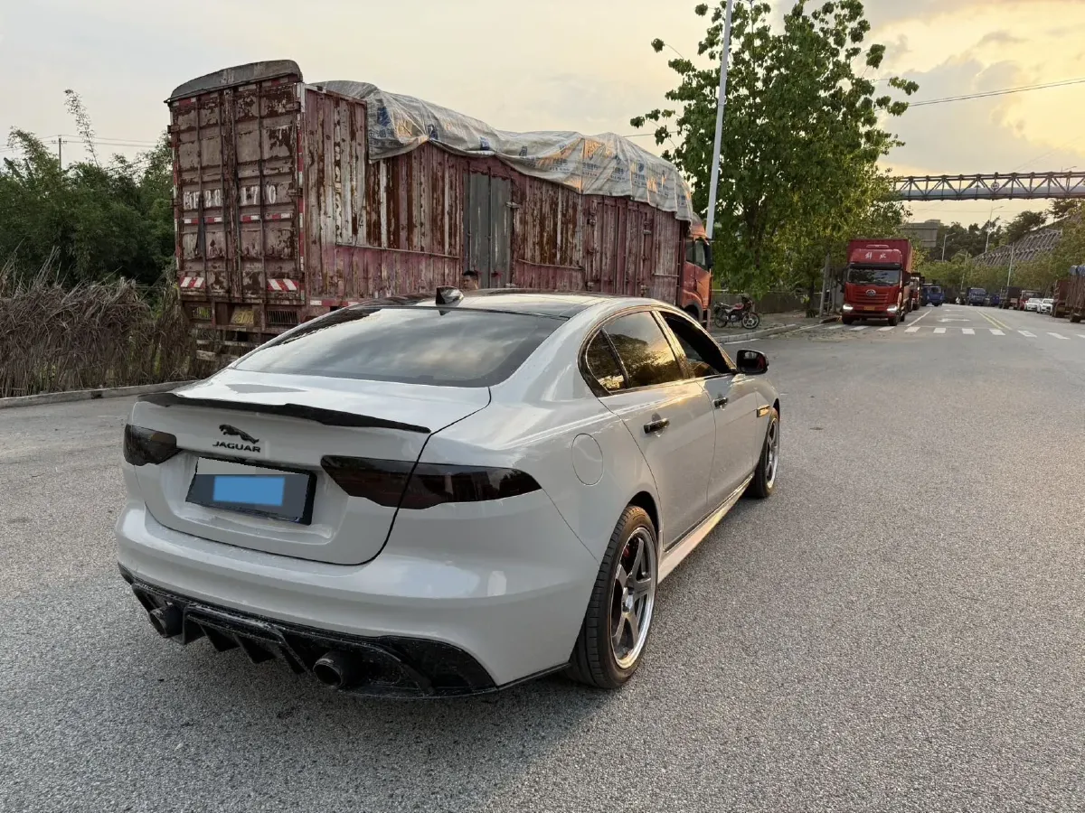 2021 Jaguar XEL 2.0T 250HP L4 8AT,autocango,china used car exporter,china ev exporter,chinese used car exporter,chinese used ev exporter