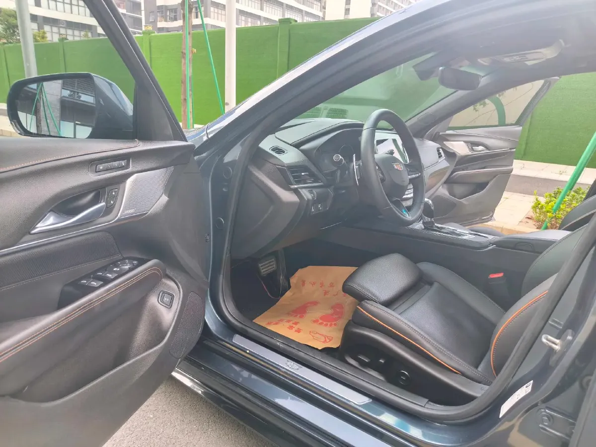 2020 Cadillac CT4 2.0T 237HP L4 8AT,autocango,china used car exporter,china ev exporter,chinese used car exporter,chinese used ev exporter